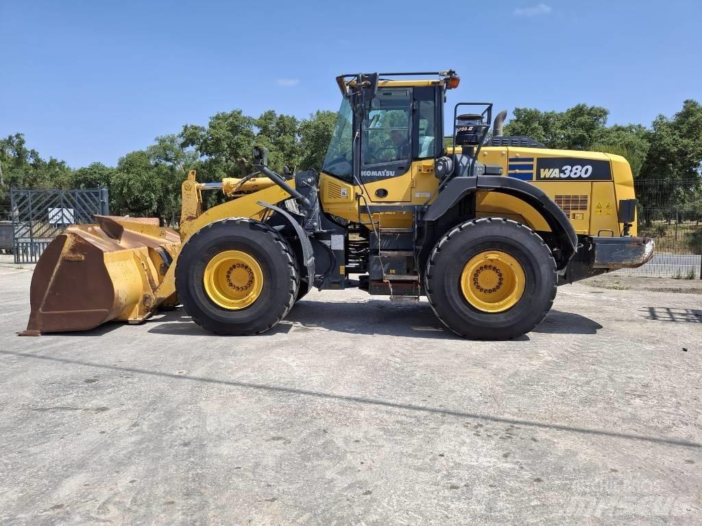 Komatsu WA 380-8 Mini incarcatoare
