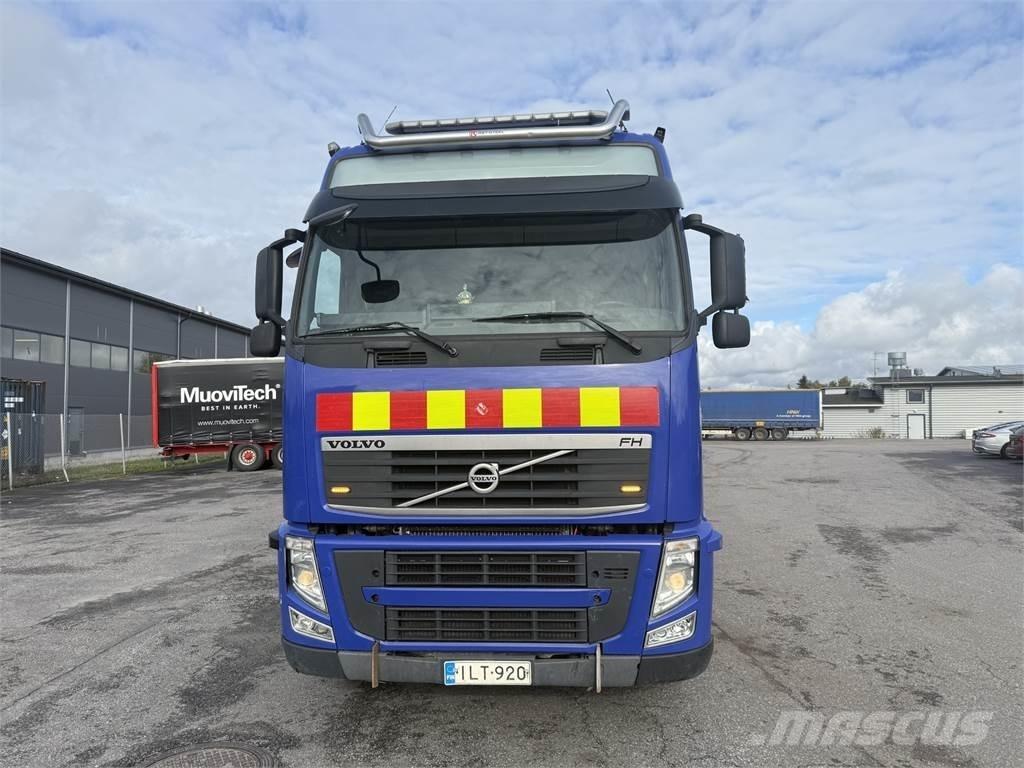 Volvo FH 540 8X4 Camion cu carlig de ridicare