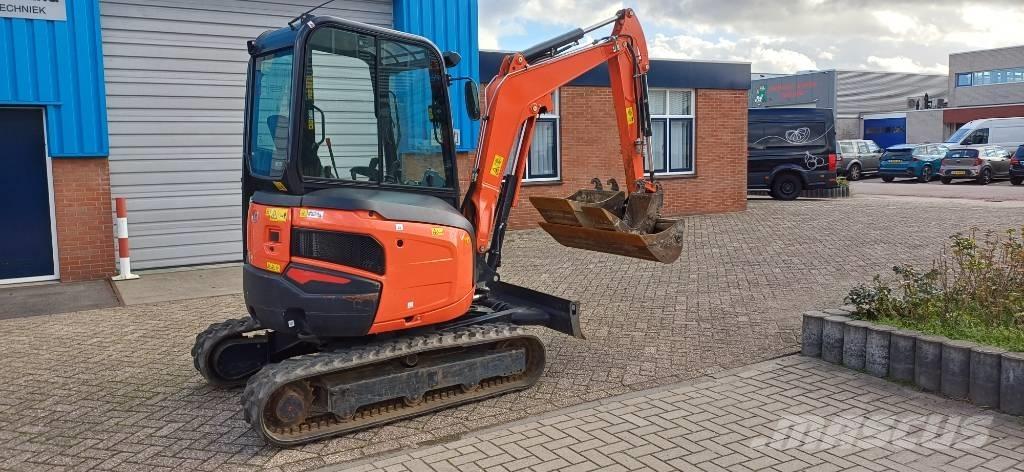 Kubota U 27-4 Mini excavatoare < 7t