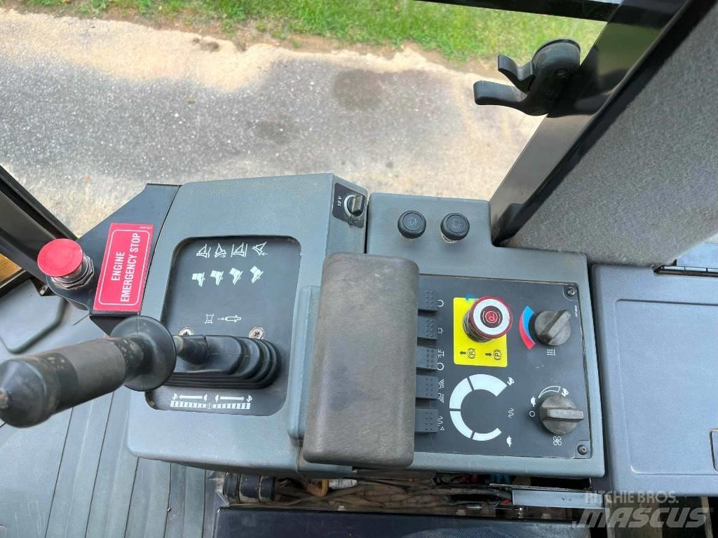 CAT CP 44 Compactoare monocilindrice