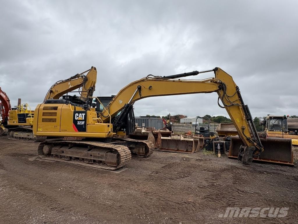 CAT 323 F L Excavatoare pe șenile
