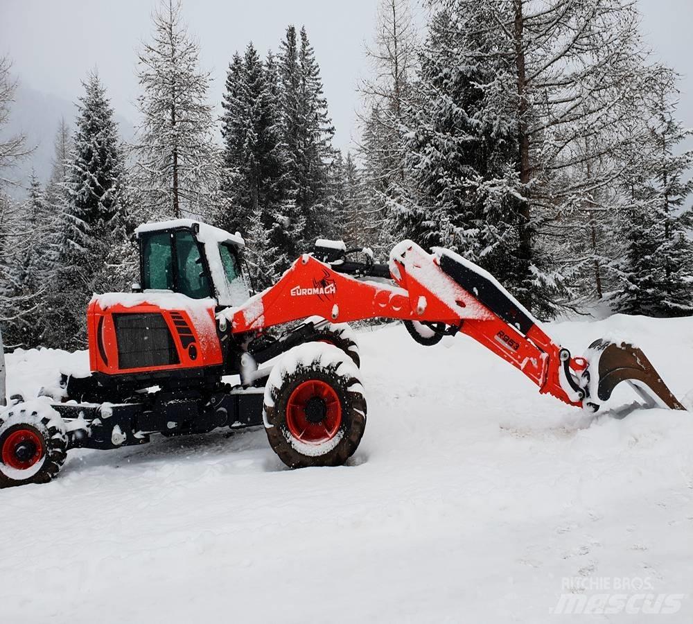 Euromach R955 Excavator amfibiu