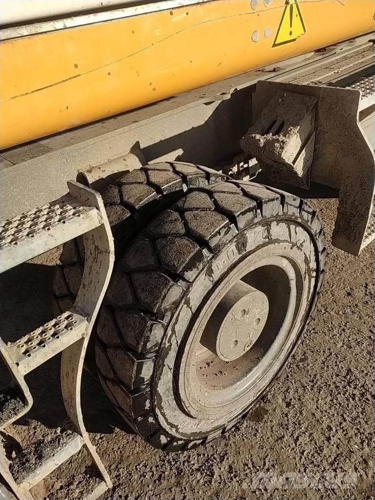 Liebherr LH 24 M Paleta de manipulare