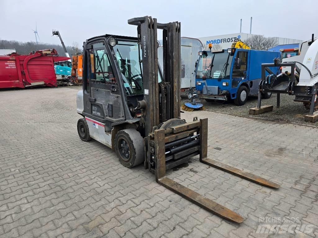 Nissan 30 YG1D2A30Q Stivuitor diesel