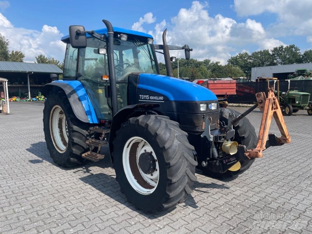 New Holland TS 115 Tractoare