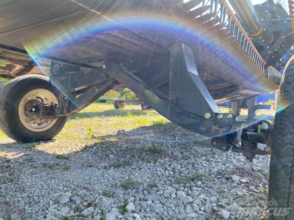 MacDon FD 75 Combine capete pentru culegatoare