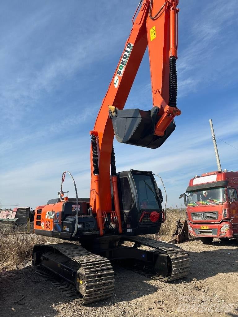 Hitachi ZX 200 Excavatoare pe șenile
