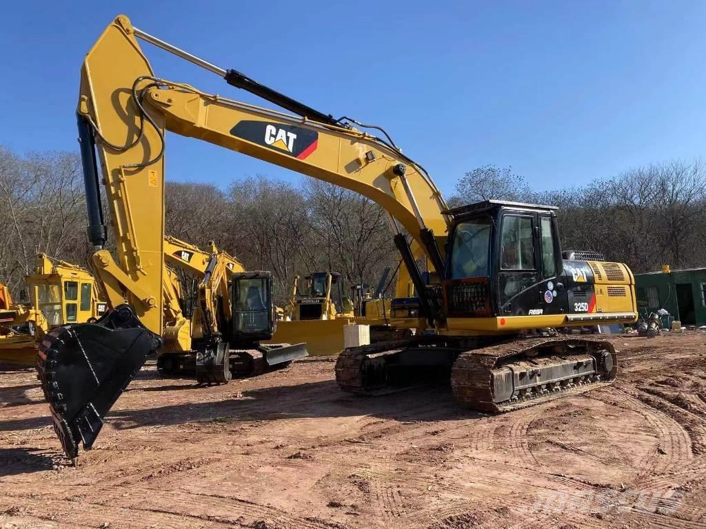 CAT 325D Excavatoare pe șenile
