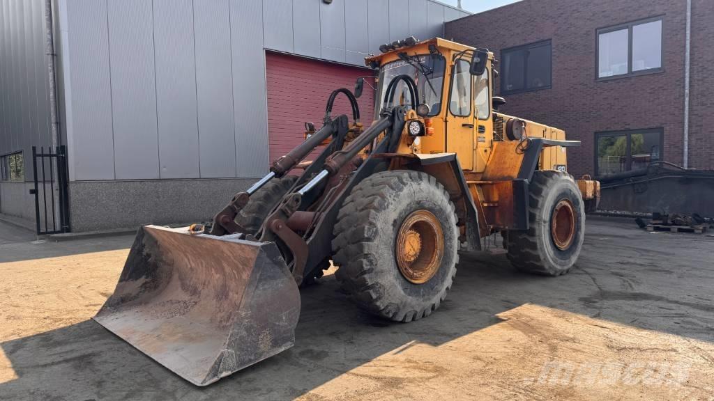 Volvo L 120 Incarcator pe pneuri