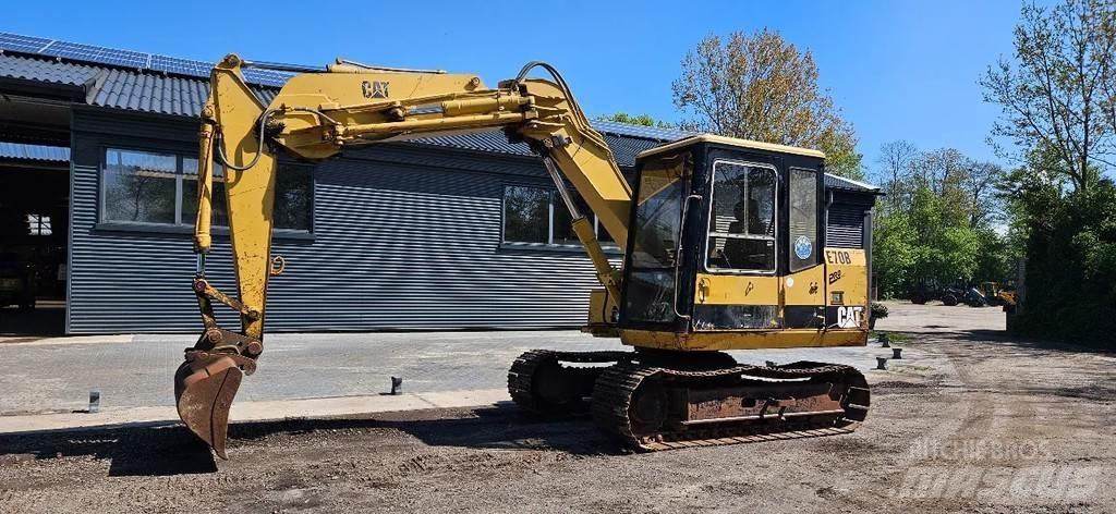 CAT E 70 B Excavatoare 7t - 12t