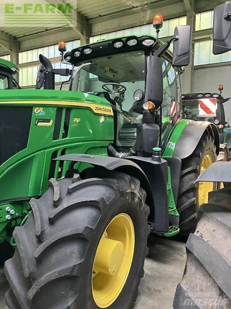 John Deere 6r 250 Tractoare