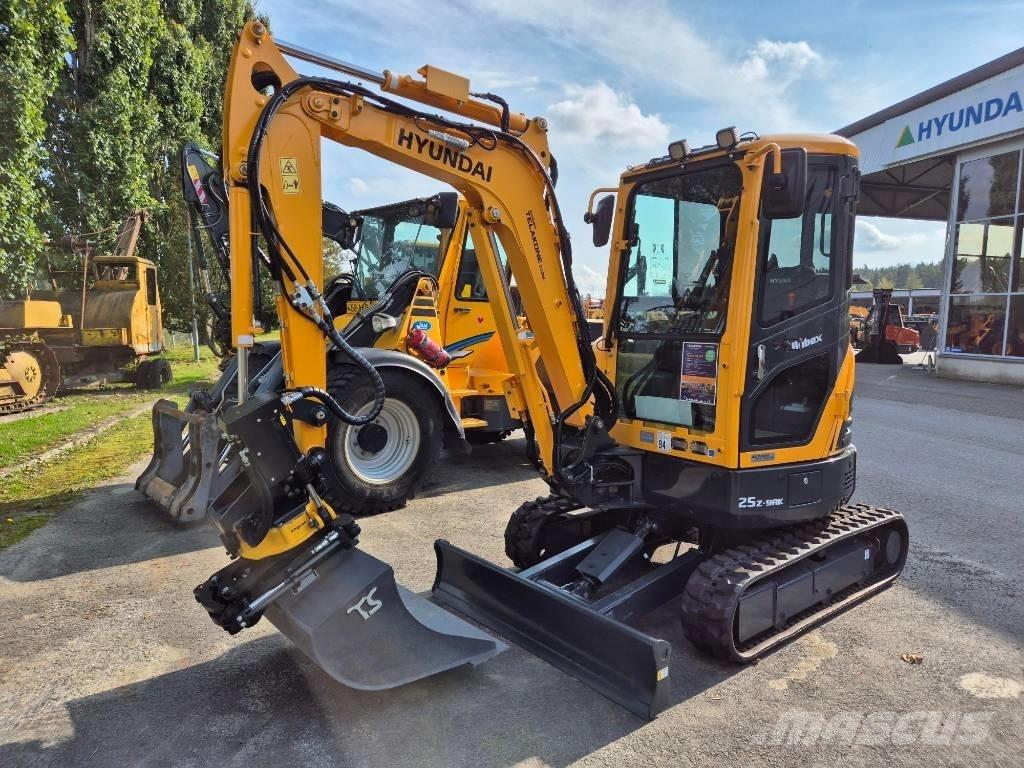 Hyundai R 25 Z-9AK Mini excavatoare < 7t