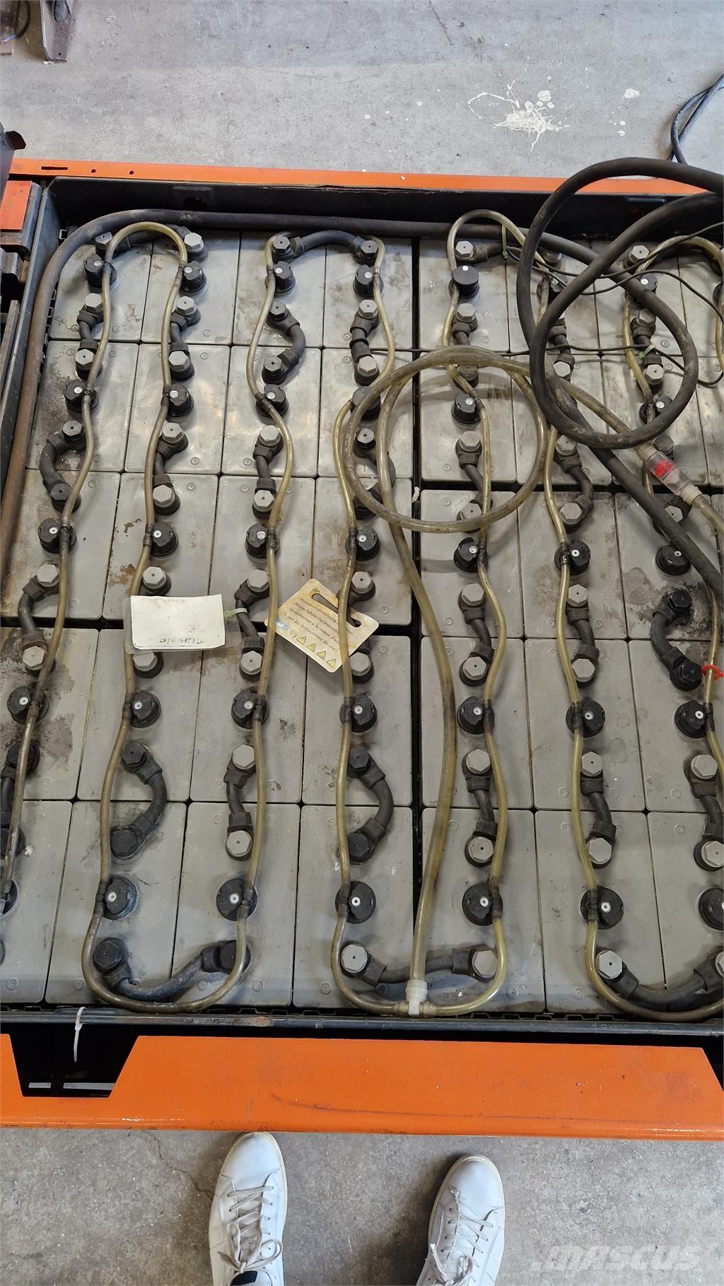 Toyota 7FBMF30 Stivuitor electric