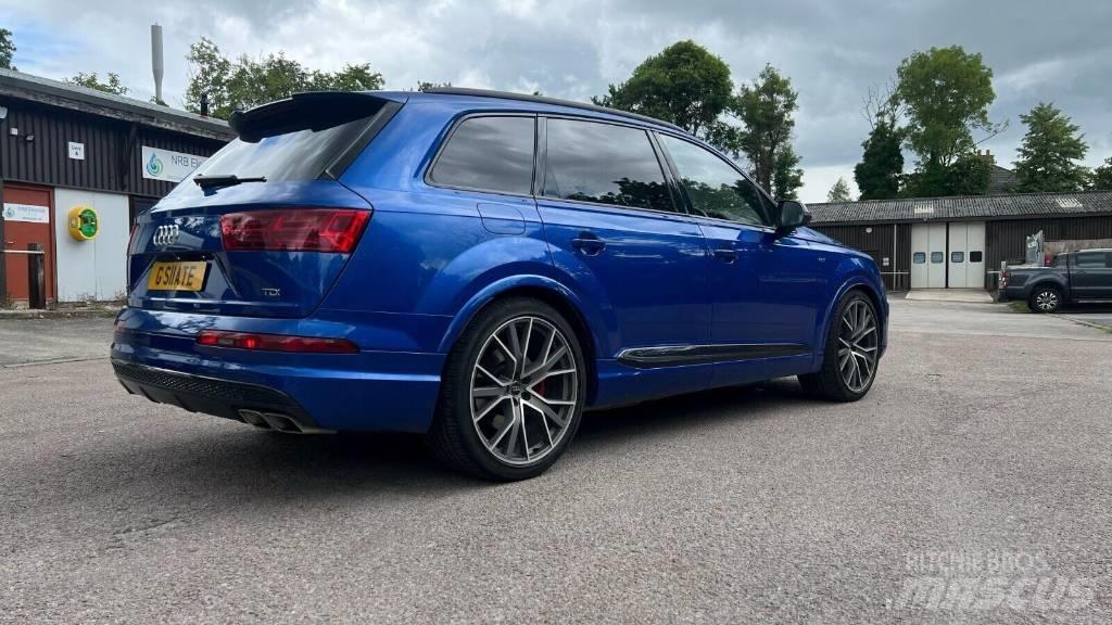 Audi SQ7 Masini
