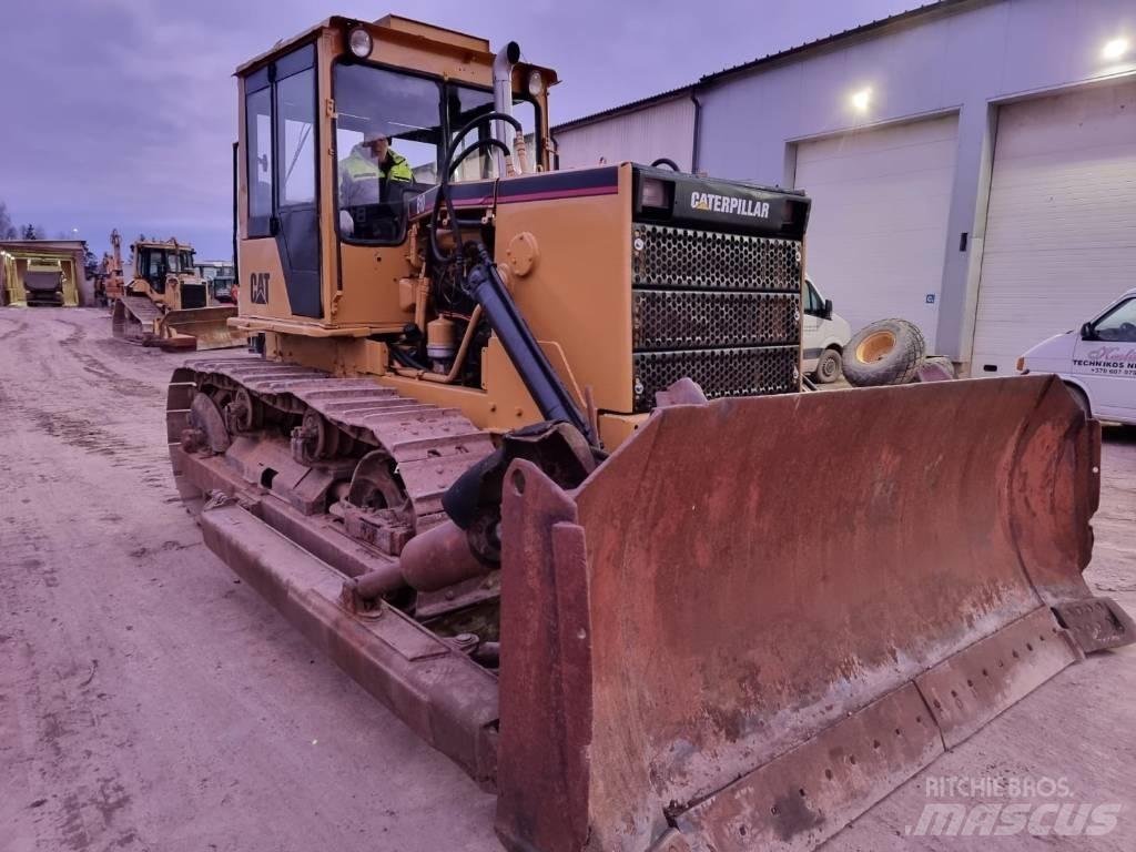 CAT B 10 Buldozere pe senile
