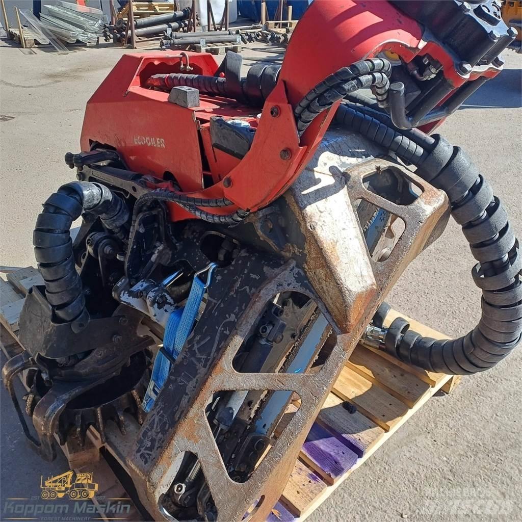 Komatsu C124 Capete pentru culegatoare
