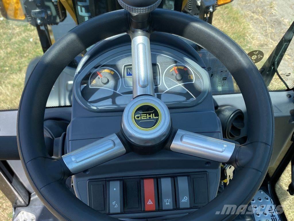 Gehl AL230 Incarcator pe pneuri