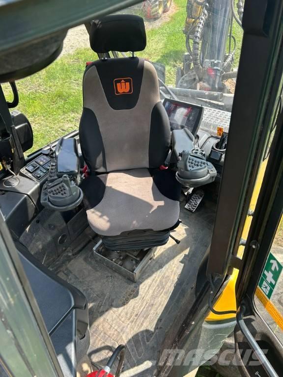 Ponsse Bear 8W Combine forestiere
