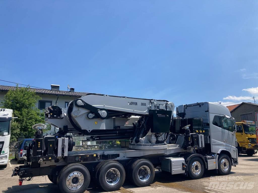 Volvo FH16-650 Camioane cu macara