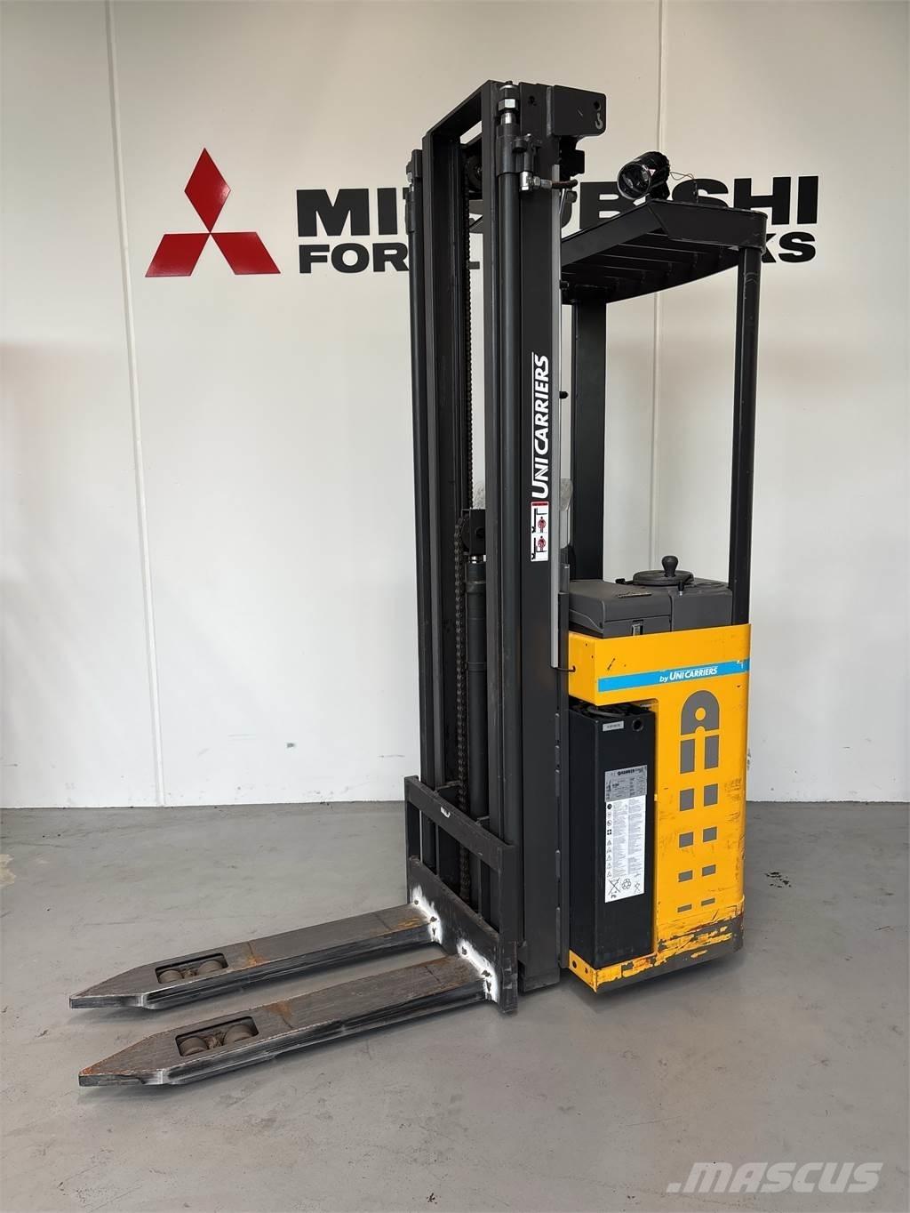Atlet A160 Transpaleti autopropulsanti