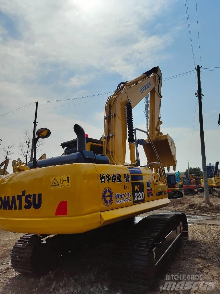 Komatsu PC 220 Excavatoare pe șenile
