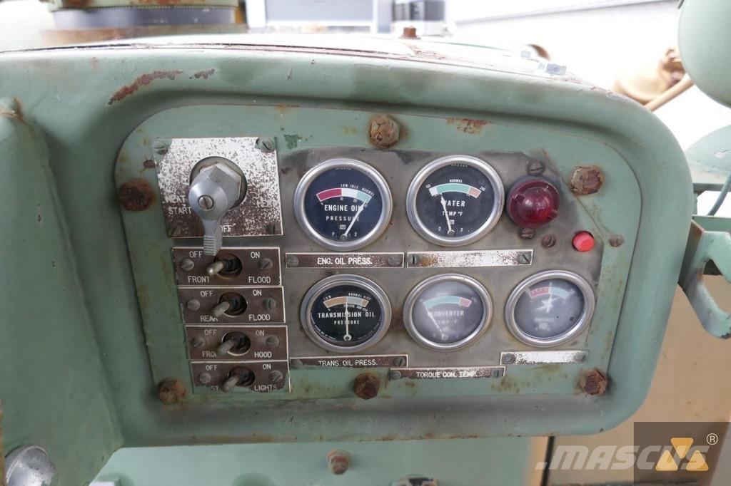 CAT D7F Ex-army Buldozere pe senile