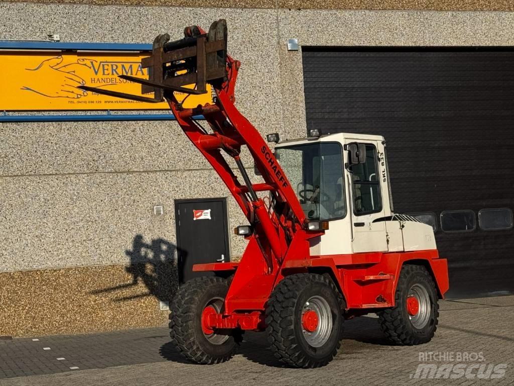 Schaeff SKL833 Incarcator pe pneuri