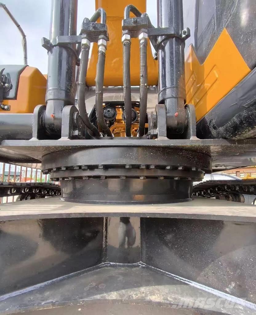 Sany SY 215 Excavatoare pe șenile
