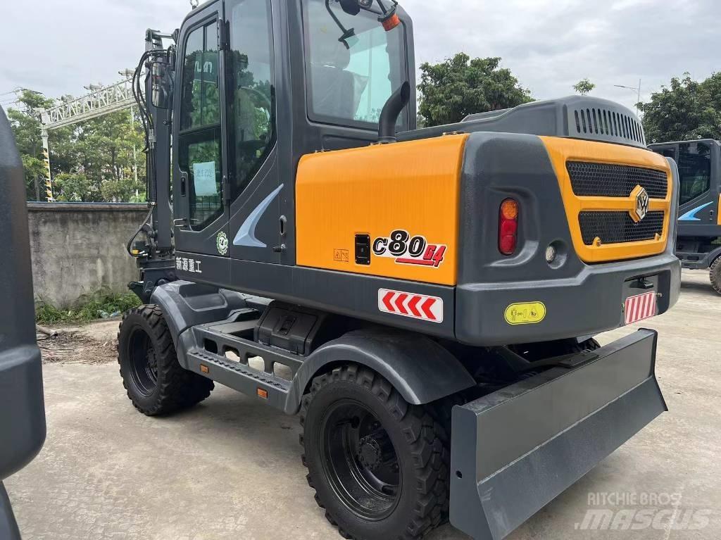 Xinyuan C80-4 Excavatoare cu roti