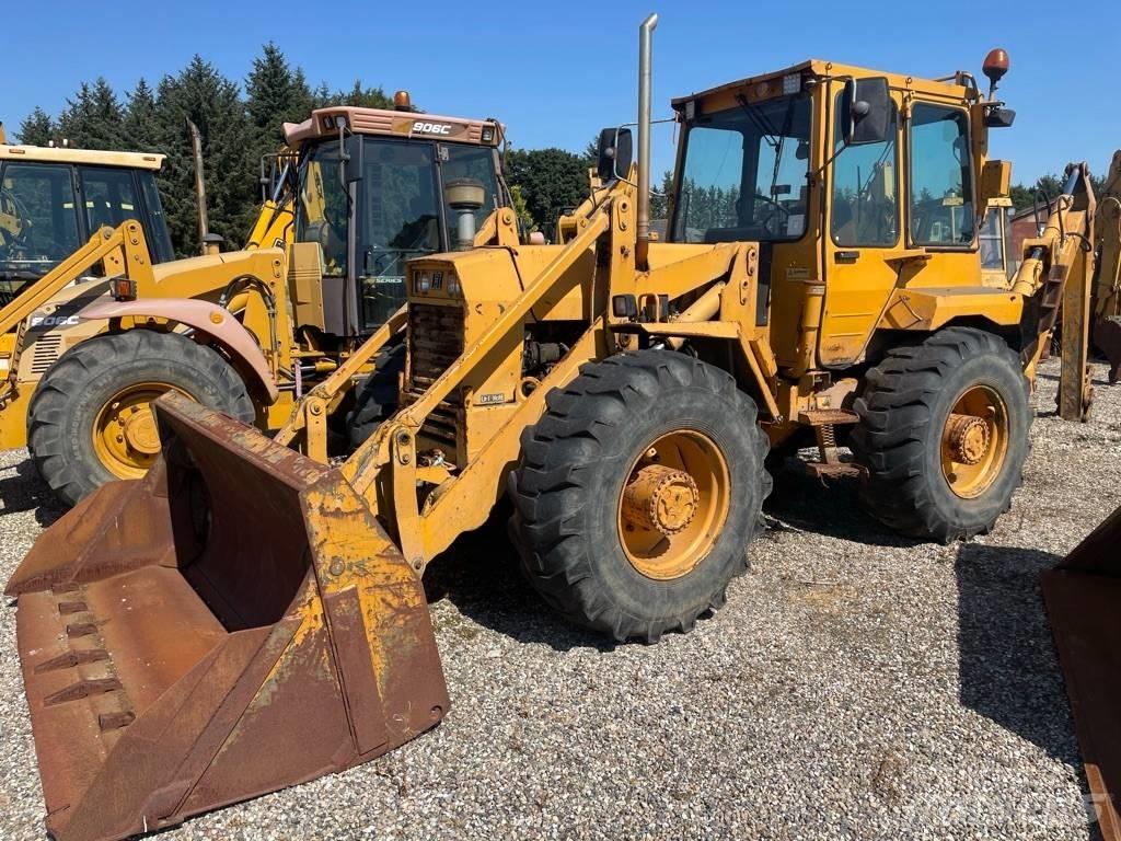 Hydrema 806 Buldoexcavatoare