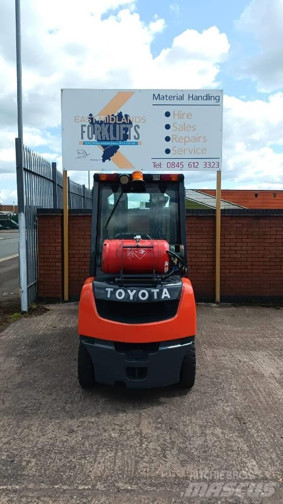 Toyota 02-8 FGF25 Stivuitor GPL
