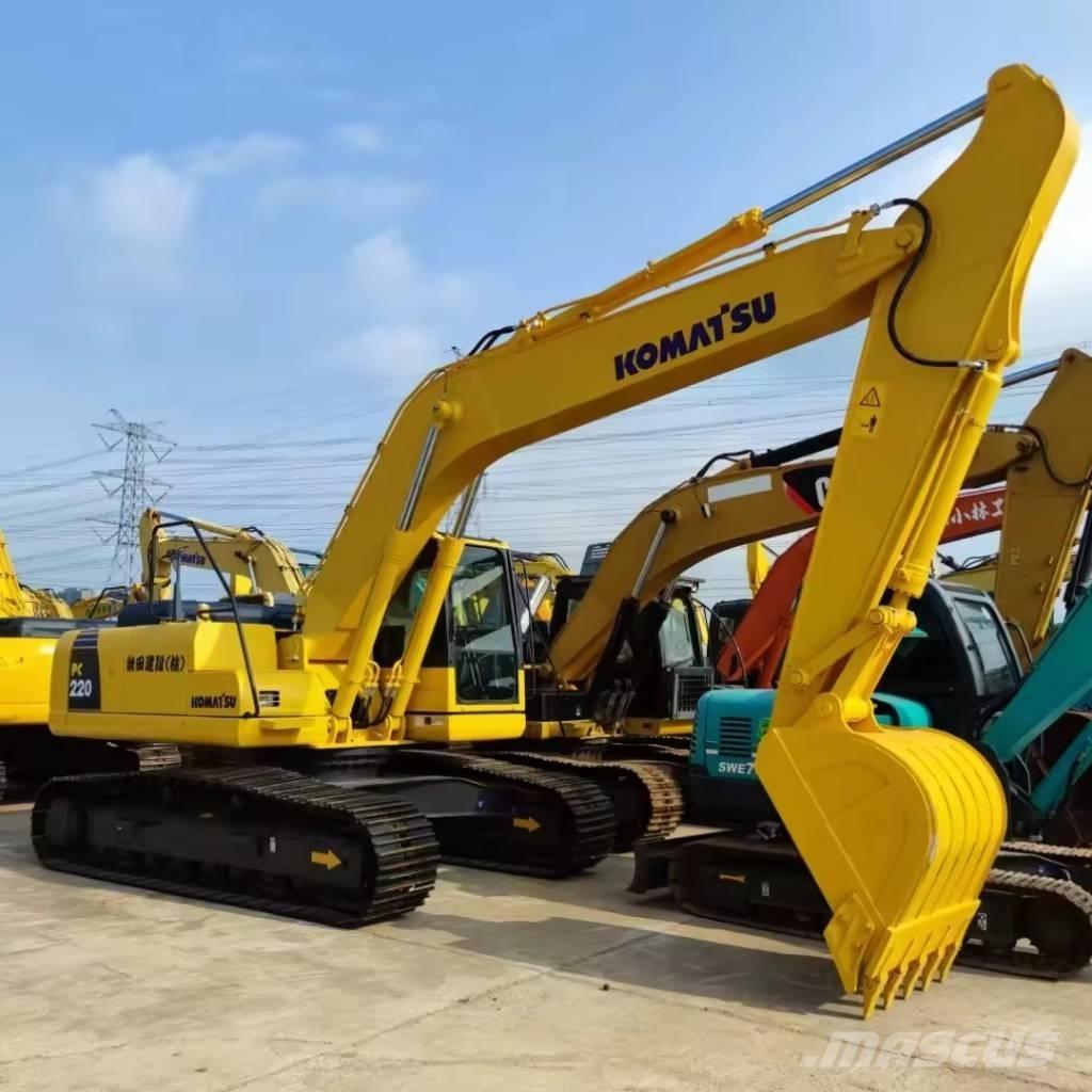 Komatsu PC 220 Excavatoare pe șenile
