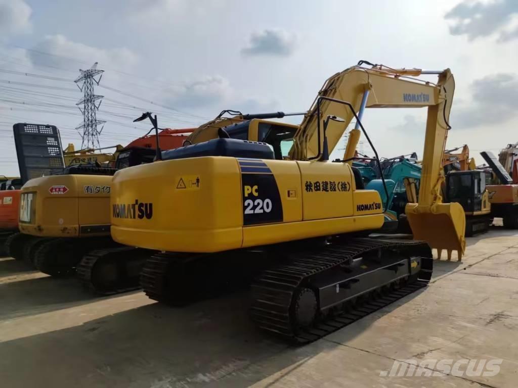 Komatsu PC 220 Excavatoare pe șenile
