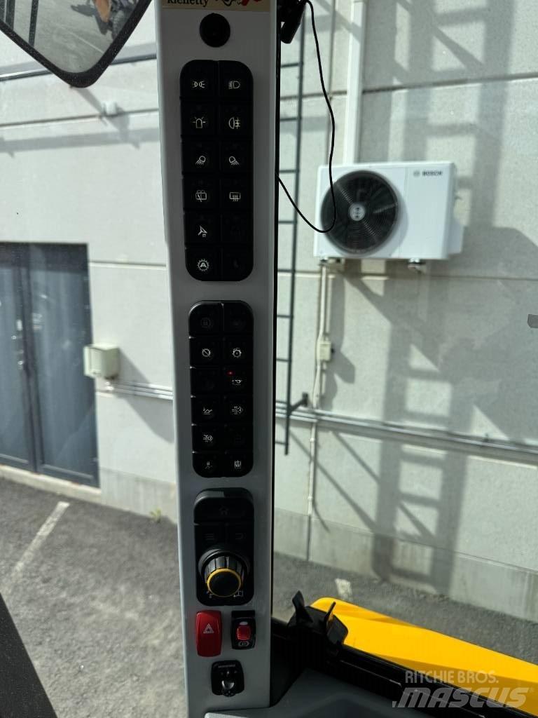 JCB 417 Incarcator pe pneuri