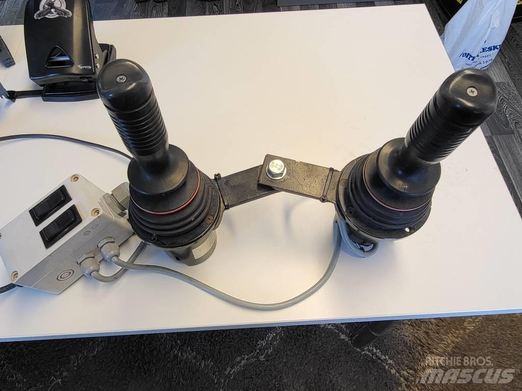 Hakki MV 952 Remorci forestiere