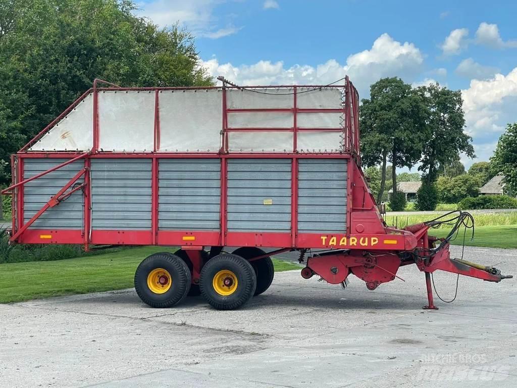 Taarup 1030 Forajere cu autopropulsare