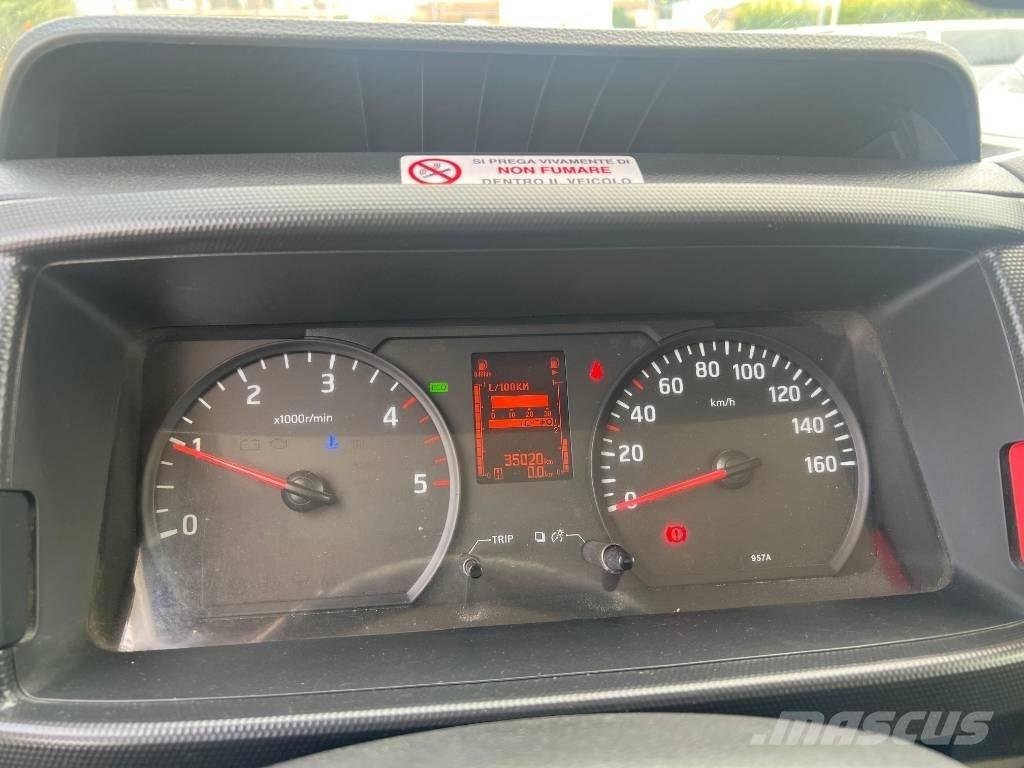 Nissan SOCAGE DA324 Platforme aeriene montate pe camion