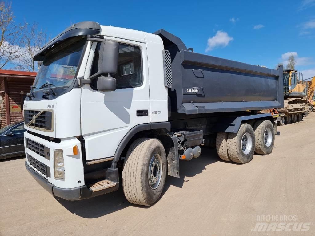 Volvo FM420 6x4 Camion cu incarcator