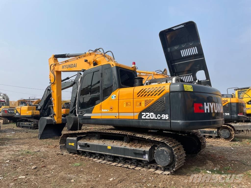 Hyundai 225LC-9S Excavatoare pe șenile
