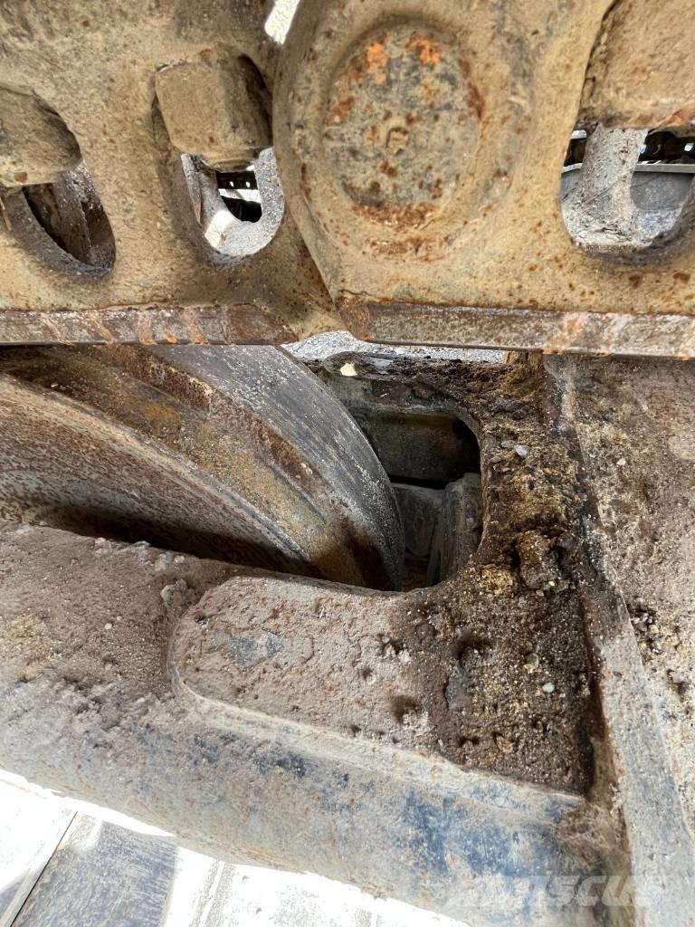 CAT 320 FL Excavatoare pe șenile
