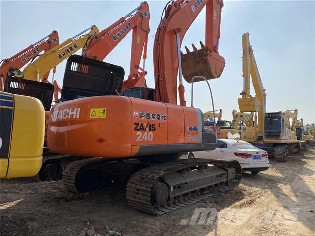 Hitachi ZX240 Excavatoare pe șenile
