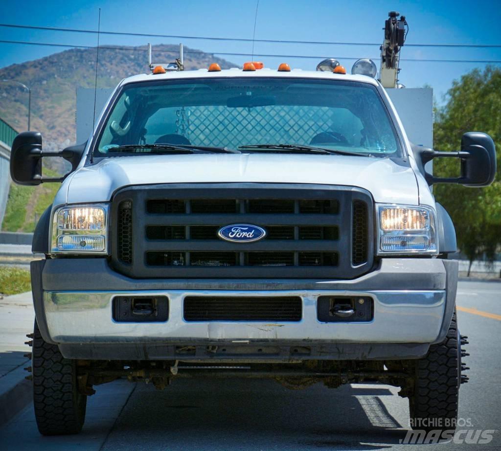 Ford F 550 Municipal/vehicul cu uz general