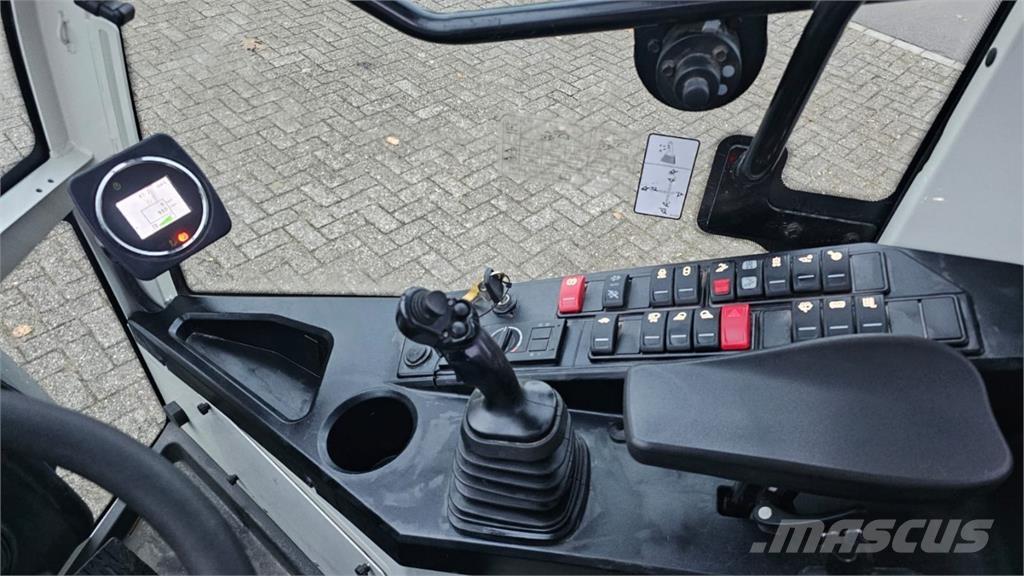 CLAAS Torion 535 Incarcator pe pneuri