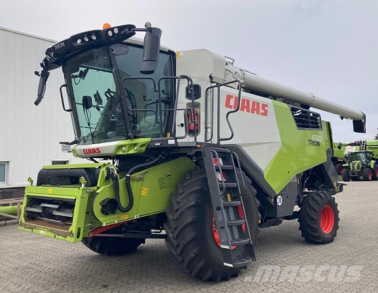 CLAAS TRION 650 Combine de secerat