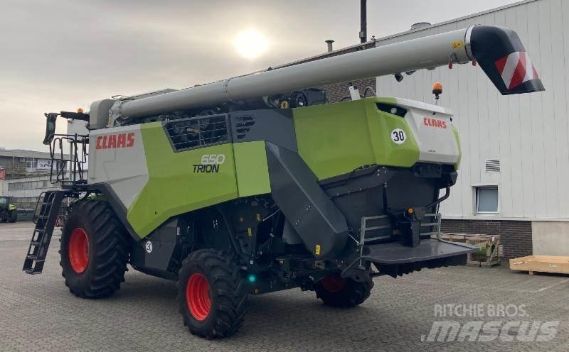 CLAAS TRION 650 Combine de secerat