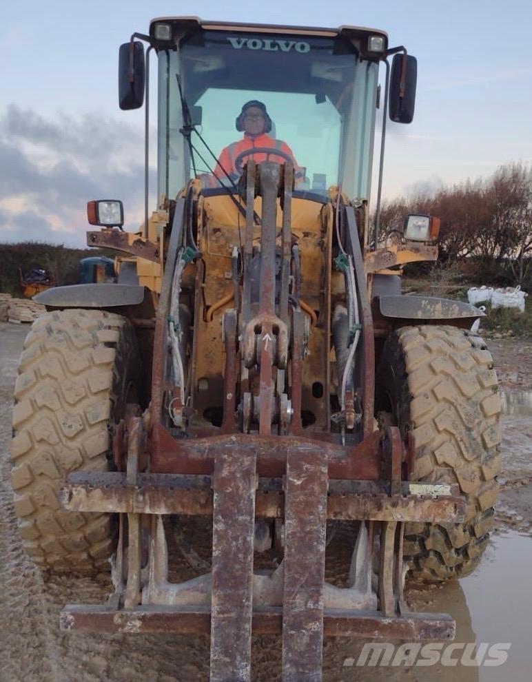 Volvo L 70 F Incarcator pe pneuri