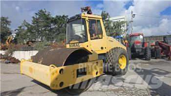 Bomag BW 211 D-40 Cilindri compactori dubli