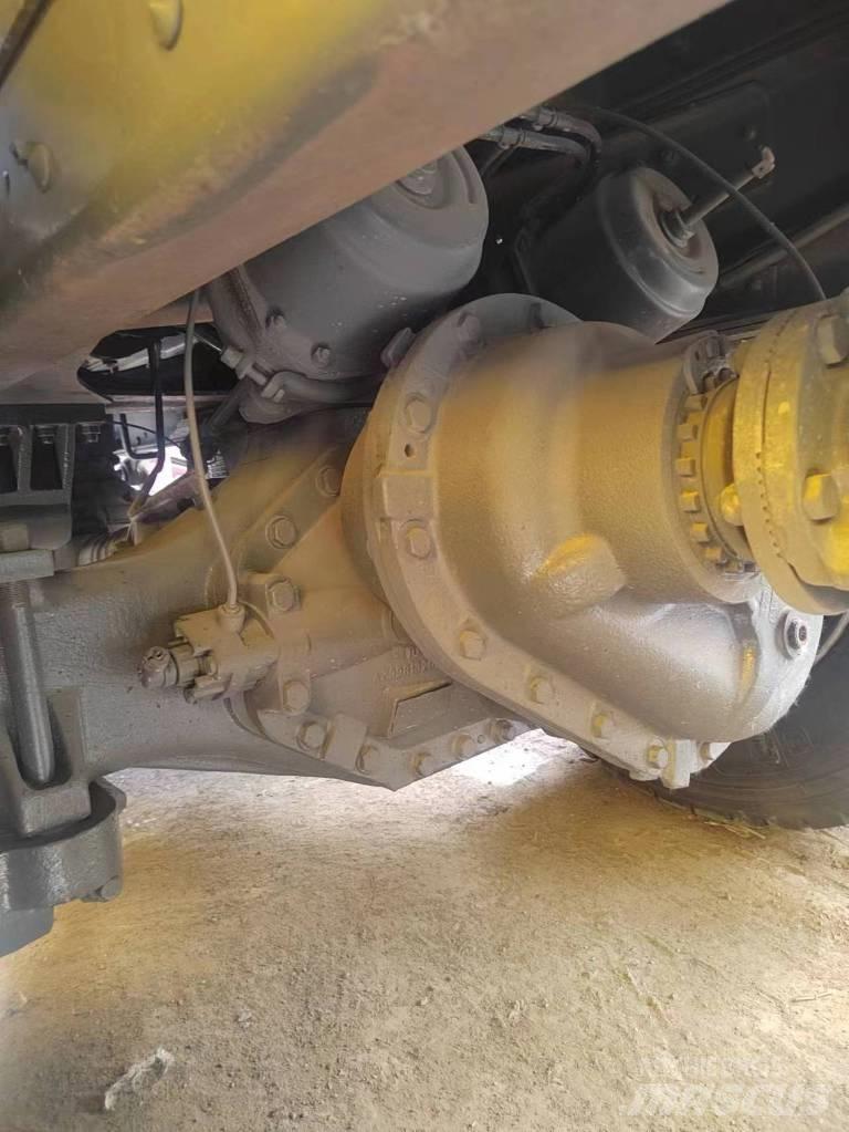 Howo 371 8x4 Autobasculanta