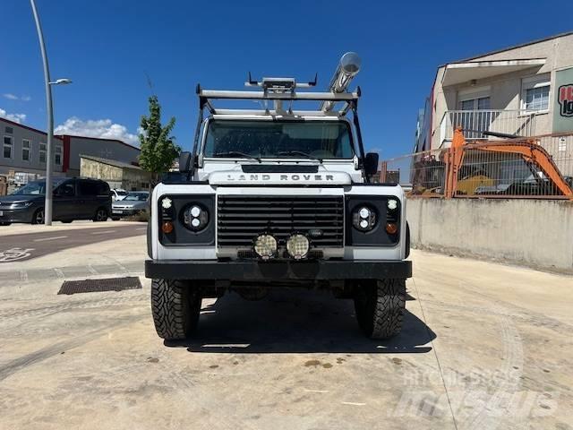 Land Rover Defender Masini