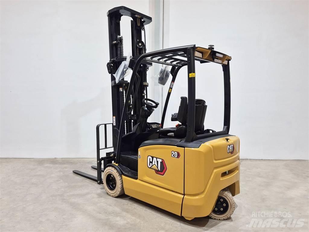 CAT EP20N2T Stivuitor electric